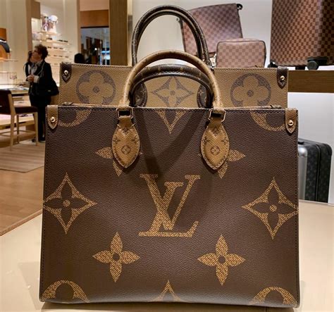 louis vuitton giant on the go|Louis Vuitton onthego mm bag.